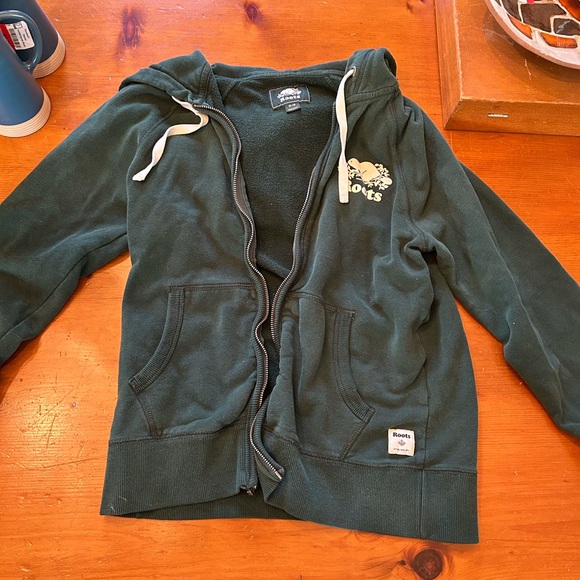 Green Roots Zip Up - Picture 2 of 3